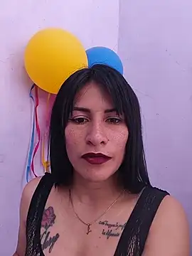 Snapshot of karinnahotdirty chatting on 06.26.26 karinnahotdirty online show from 06.26.26