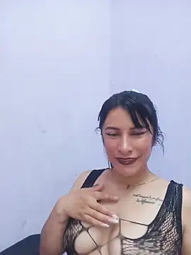 Snapshot of karinnahotdirty chatting on 07.02.26 karinnahotdirty online show from 07.02.26