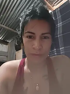 Snapshot of karinnahotdirty chatting on 07.15.26 karinnahotdirty online show from 07.15.26