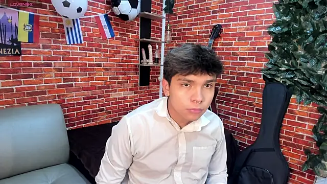 Snapshot of Thiago_Kozak chatting on 07.01.26 Thiago Kozak online show from 07.01.26