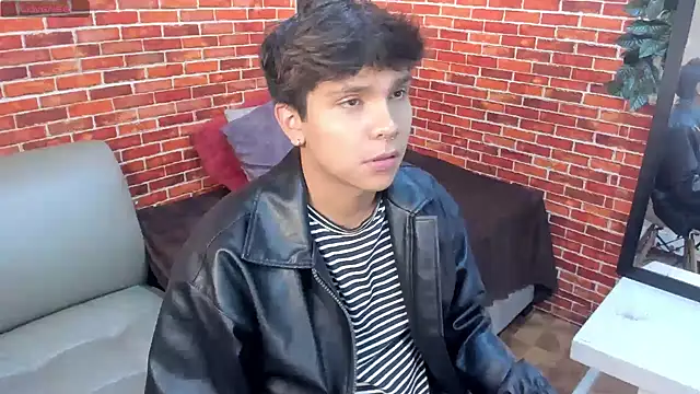 Snapshot of Thiago_Kozak chatting on 07.17.26 Thiago Kozak online show from 07.17.26