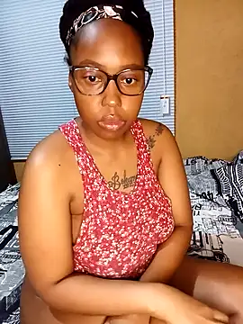 PreggyBunny online show from 10.18.25