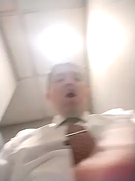 BigCristh79 online show from 11.17.25