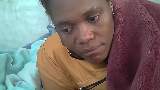 Snapshot of sexythae32 chatting on 09.11.25 sexythae32 online show from 09.11.25