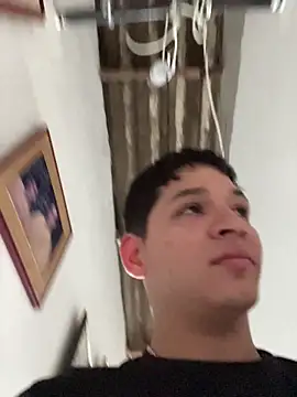 RobinLenoxx online show from 10.15.25