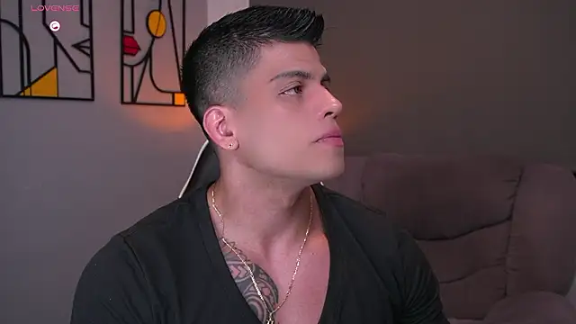 Snapshot of tyler_muscle1 chatting on 02.28.26 tyler muscle1 online show from 02.28.26