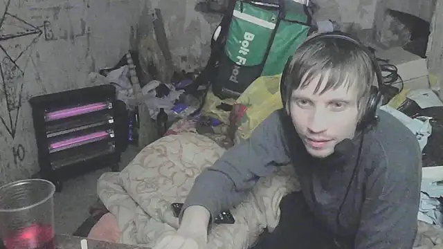 Snapshot of makarov1993 chatting on 03.21.26 makarov1993 online show from 03.21.26