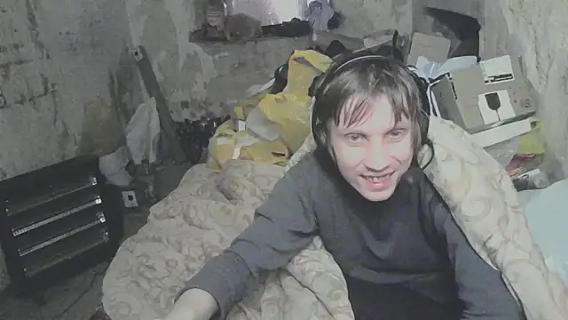 Snapshot of makarov1993 chatting on 04.18.26 makarov1993 online show from 04.18.26