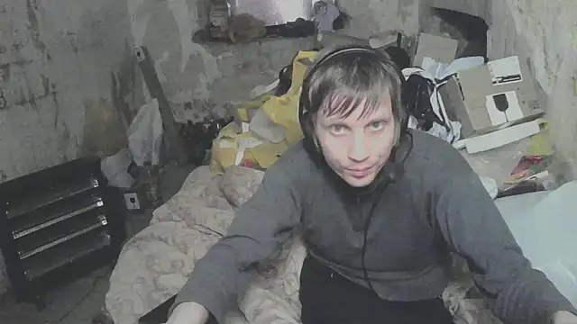 Snapshot of makarov1993 chatting on 04.18.26 makarov1993 online show from 04.18.26