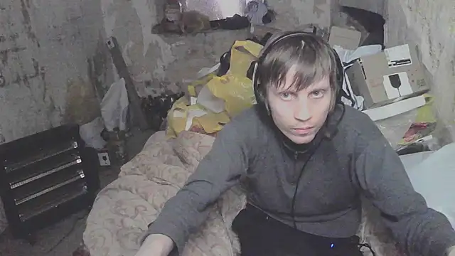 Snapshot of makarov1993 chatting on 04.18.26 makarov1993 online show from 04.18.26