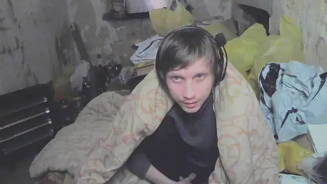 Snapshot of makarov1993 chatting on 04.30.26 makarov1993 online show from 04.30.26