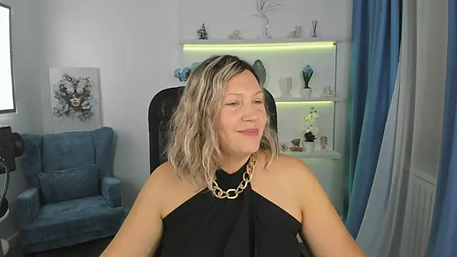 NinaStarle online show from 09.17.25