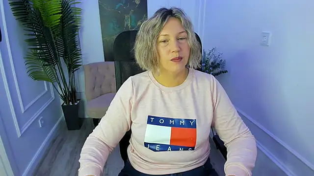 NinaStarle online show from 09.26.25