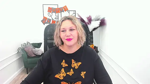 NinaStarle online show from 10.29.25