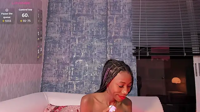 NathalyLeen online show from 11.13.25