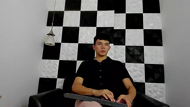 AndyFame1 online show from 12.05.25