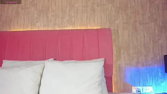 Kendra kobein online show from 11.14.25