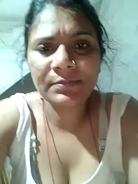 Snapshot of couple_71 chatting on 03.15.26 couple 71 online show from 03.15.26