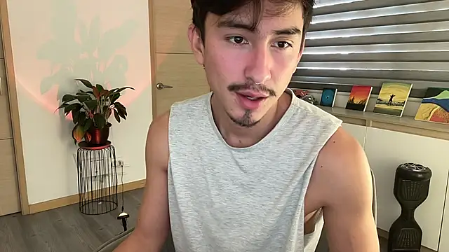 sweettaaron01 online show from 10.29.25