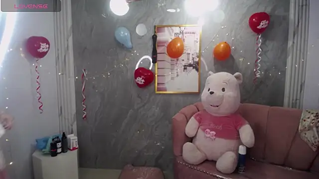 Snapshot of mady0619_ch chatting on 02.27.26 mady0619 ch online show from 02.27.26