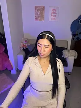 evelyn ch  online show from 02.12.26