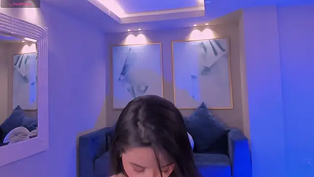 IsabellaMoreau online show from 09.16.25