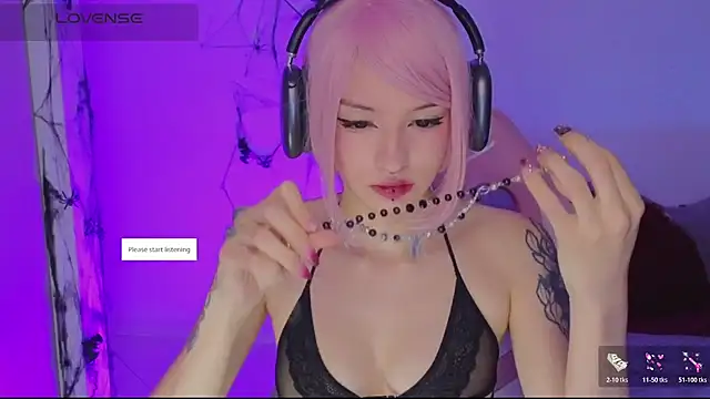 Moonlightt 21 online show from 11.02.25