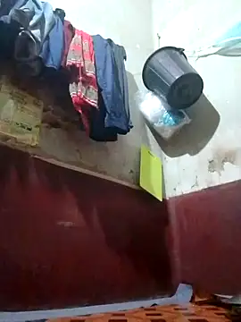 Snapshot of CatchingBouquet chatting on 09.30.25 CatchingBouquet online show from 09.30.25