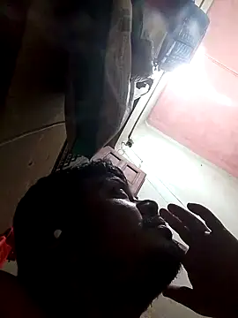 Snapshot of CatchingBouquet chatting on 10.03.25 CatchingBouquet online show from 10.03.25