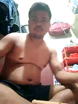 Snapshot of CatchingBouquet chatting on 10.19.25 CatchingBouquet online show from 10.19.25