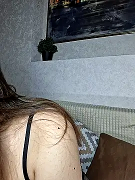 Snapshot of Olivia_OliV chatting on 10.23.25 Olivia OliV online show from 10.23.25