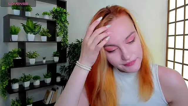 Ida FaneStain online show from 10.18.25