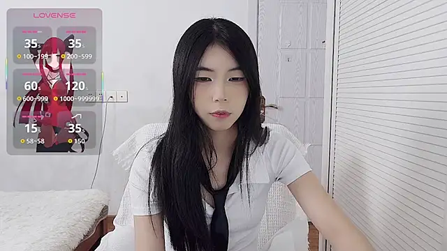 zhizhi0000 online show from 10.21.25