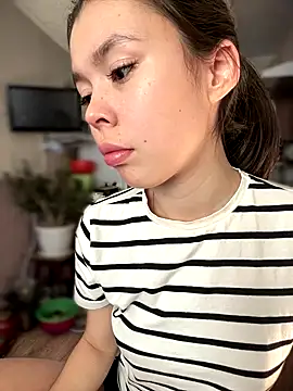 Snapshot of Idnkjustadeline chatting on 09.16.25 Idnkjustadeline online show from 09.16.25