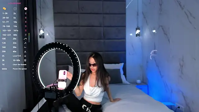 Snapshot of Nelly_Kimm chatting on 06.19.26 Nelly Kimm online show from 06.19.26