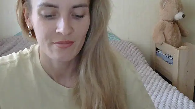 Snapshot of JayeTyler chatting on 07.14.26 JayeTyler online show from 07.14.26