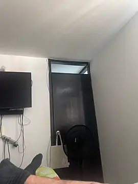 Snapshot of Marcevanegas chatting on 11.20.25 Marcevanegas online show from 11.20.25