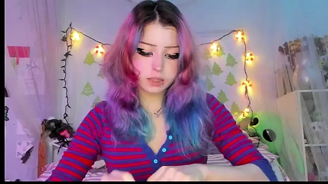 Snapshot of bunnyislewd chatting on 12.14.25 bunnyislewd online show from 12.14.25