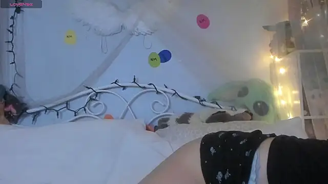 Snapshot of bunnyislewd chatting on 03.04.26 bunnyislewd online show from 03.04.26