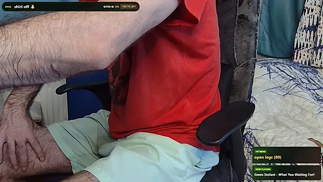 Snapshot of flydirty chatting on 07.18.26 flydirty online show from 07.18.26