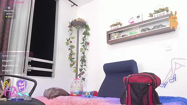 miaroberts69 online show from 04.07.26