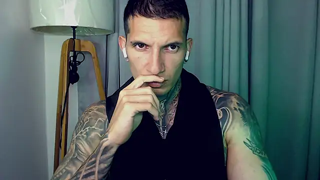 Shane Clay online show from 11.25.25