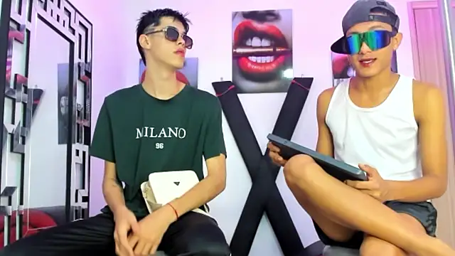 TWINKS FRIENDS online show from 10.18.25