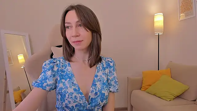 GoodGlamorGirl online show from 02.18.26