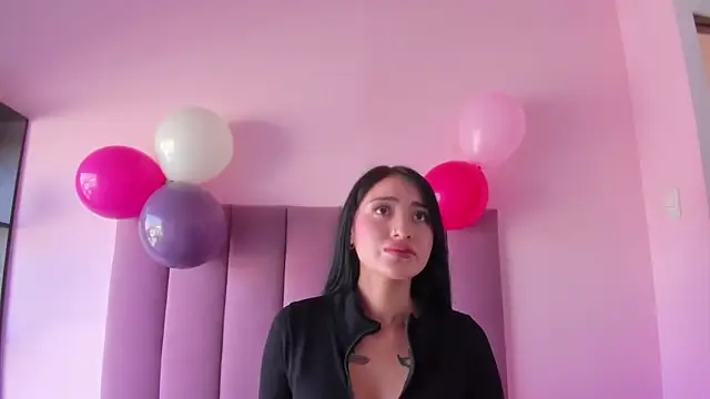 violet myerrs online show from 11.08.25