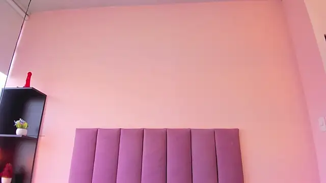 violet myerrs online show from 02.06.26