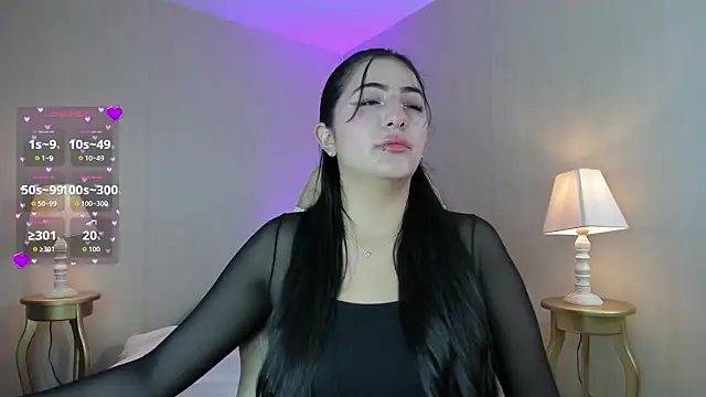 Snapshot of alessiafiore_ chatting on 10.01.25 alessiafiore  online show from 10.01.25