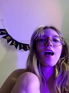 ReenKitty online show from 10.11.25