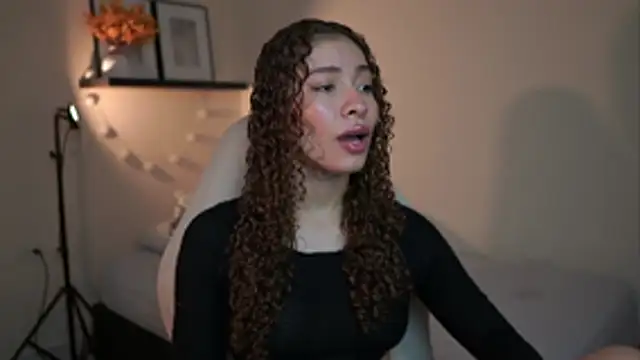 Snapshot of isabella-garcia- chatting on 02.11.26 isabella-garcia- online show from 02.11.26