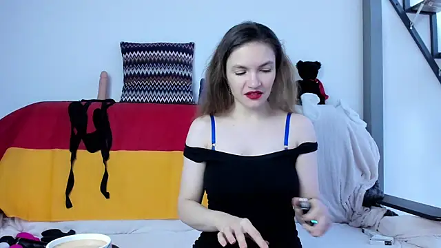 Katherine Twilight online show from 03.09.25